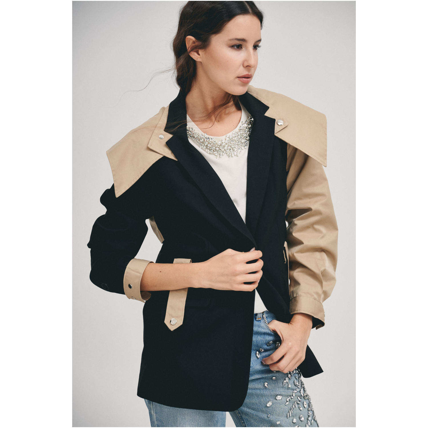Trench Mia